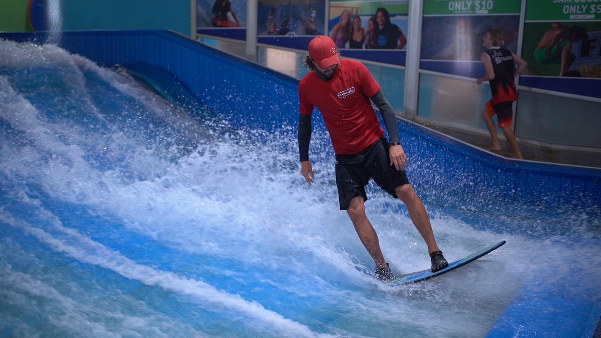 Flowboarders's tweet photo. Team Rider Nate Murray (@shredthenate) setting up for his lines on the @FlowRider_inc #FLOWTour at @FlowriderUtah
https://t.co/FIIxl7CMq5
https://t.co/GNeaW7Kme3
#FlowRider #Flowboards #FlowRide #FlowRiding #Flowboarding #Flowboarders #Flowboarder #Flowboard #TeamRider https://t.co/iJL7FOutLf