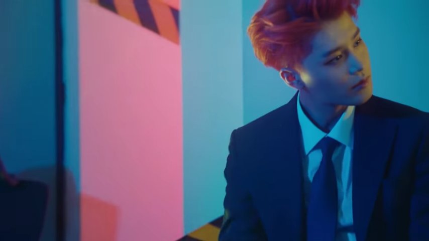 preciwoo1117's tweet photo. #nct127 #taeil #IrregulatOffice https://t.co/zp1vTkxMMA