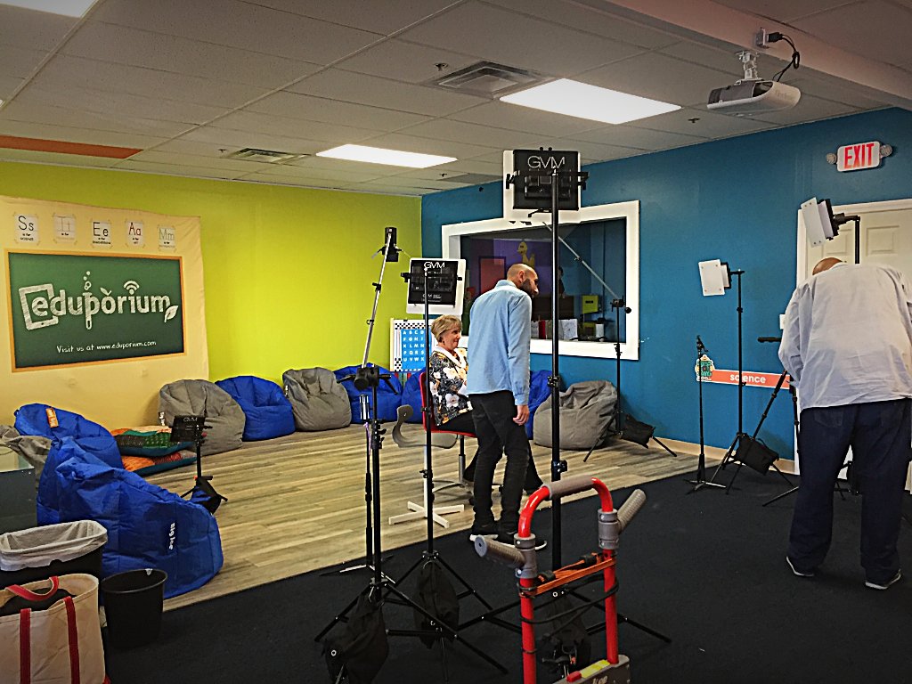 PinkyIncubator's tweet photo. Starting another filming day with @Eduporium on the right foot with @dunkindonuts 🍩☕🎃

#️DunkinDonuts #AmericaRunsOnDunkin #WeRunOnDunkin #Eduporium #Filming #Donuts #Coffee #HalloweenDonutsForTheWin #STEM #STEAM #Tech #Fun #ProgramsForKids #Broadcasting #Marlboro #MetroWest https://t.co/uEUbnxxCm4