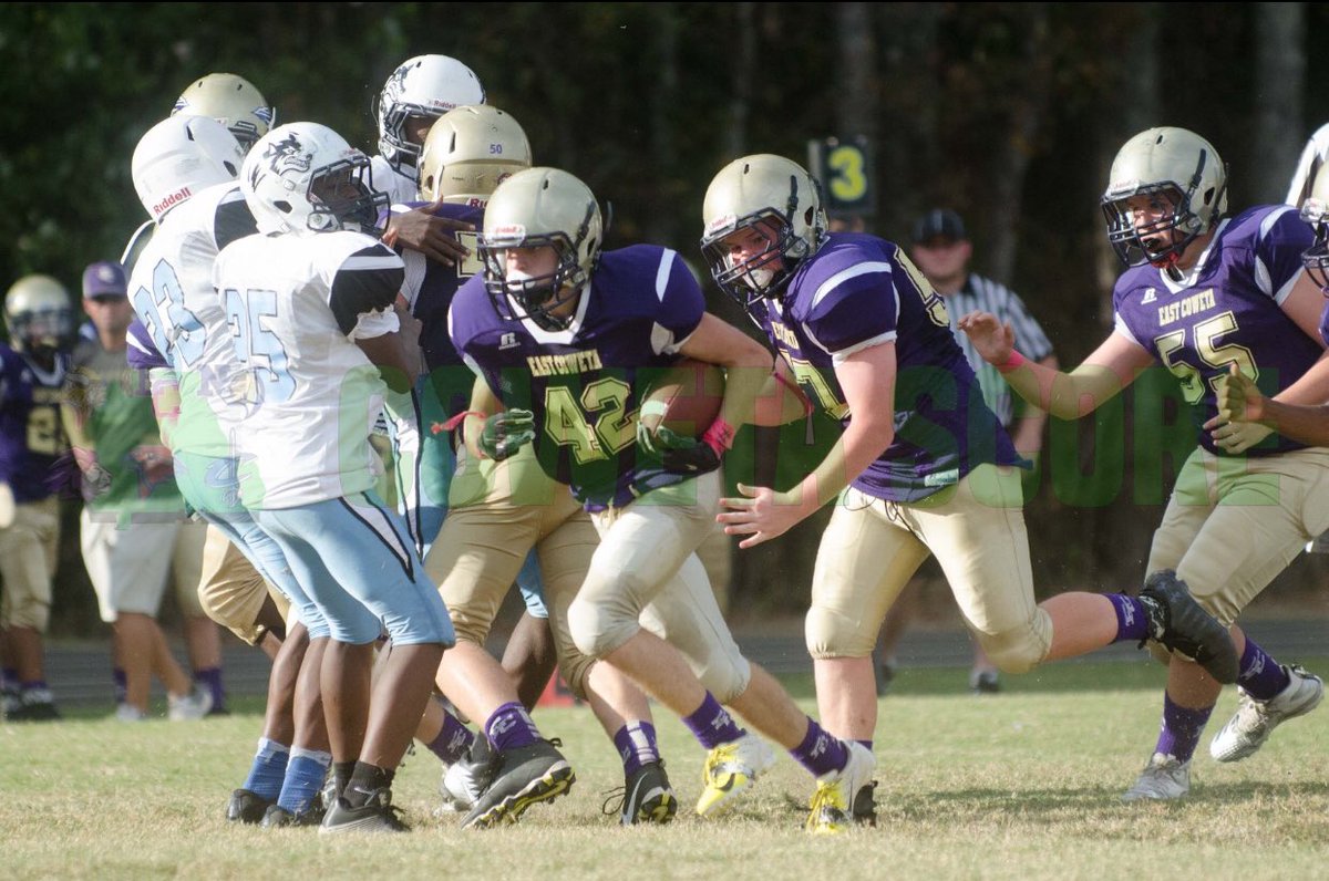 efry42's tweet photo. https://t.co/6XUi6pK6bN here’s the link to the article of our victory over Lee to finish the season 5-0 https://t.co/MHAGZK64US