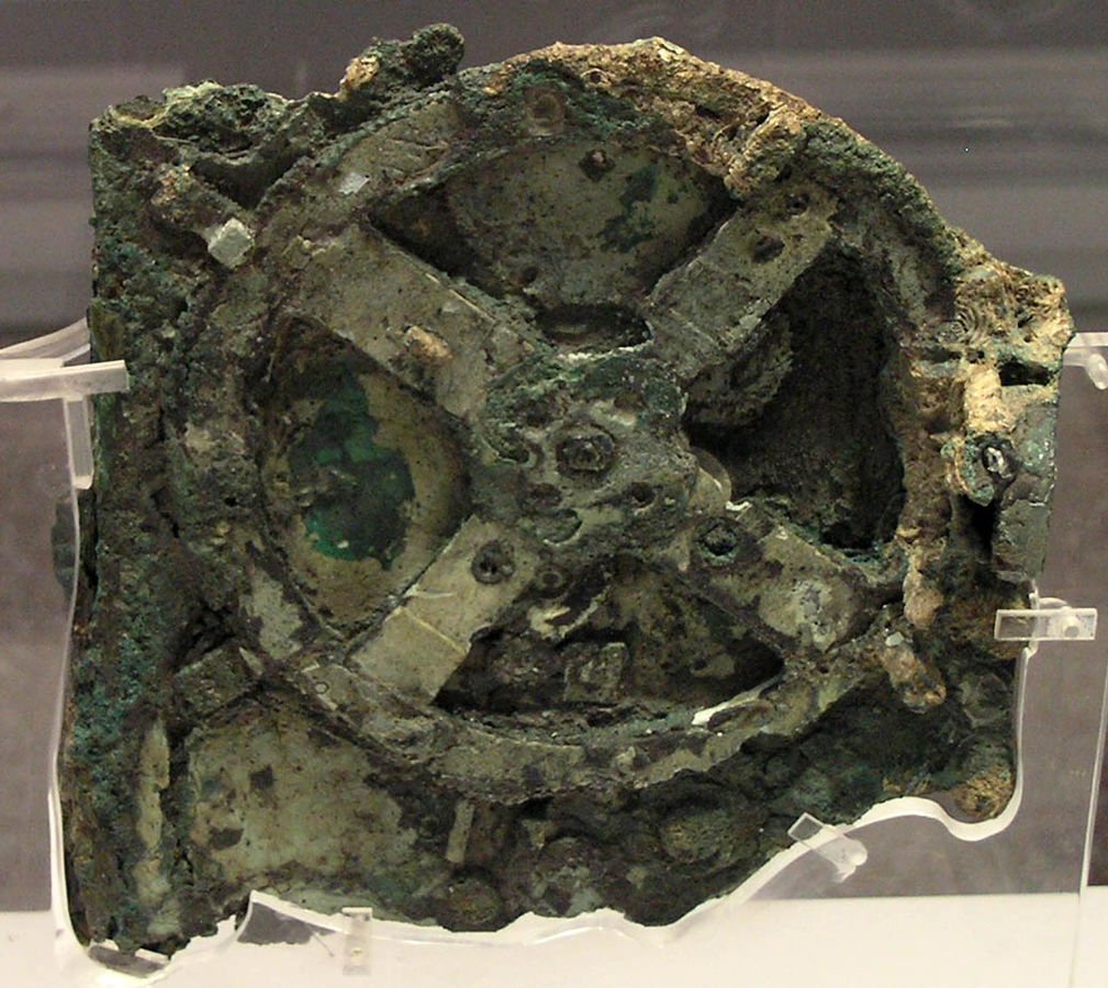 Q: What has 19 shafts and axles and at least 39 gears?

A: The earliest known analog computer! bit.ly/2OA3LdEhat