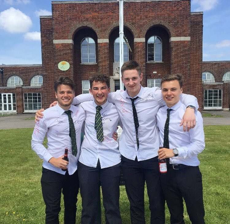 jackdennison__'s tweet photo. Happy birthday mate hope you have a gd night sorry I’m not there :( love u xx @Sonnyskulnick https://t.co/qC47izZDgv