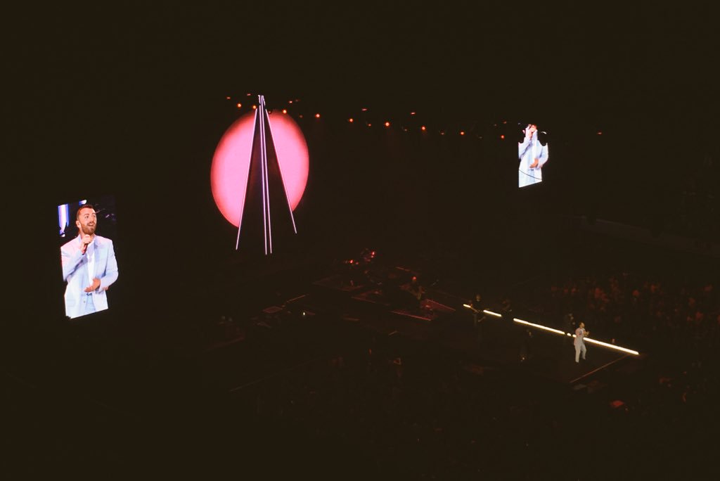 ifyouseekamyel's tweet photo. Sometimes I wish we never built this palace, but real love is never a waste of time! #SamSmithMNL #samsmith @samsmith #TheThrillOfItAllWorldTour https://t.co/eID6HWo5zS