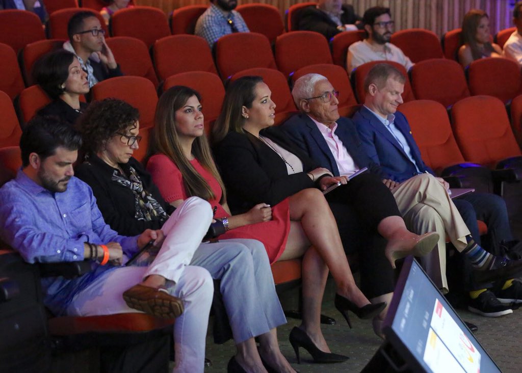 CCamposTURISMO's tweet image. Junto a @aspares en #DestinationHack de @Foundation_PR exponiendo sobre el uso de la tecnología para mejorar la experiencia del visitante y los diversos proyectos de @CTPuertoRico para esos fines.