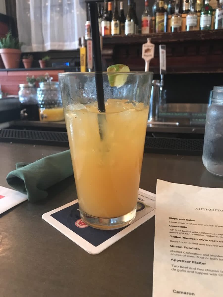 It's #Friyay! Celebrate with a tasty cocktail during your meal today. 🍹
📷 yelp: Katy B.