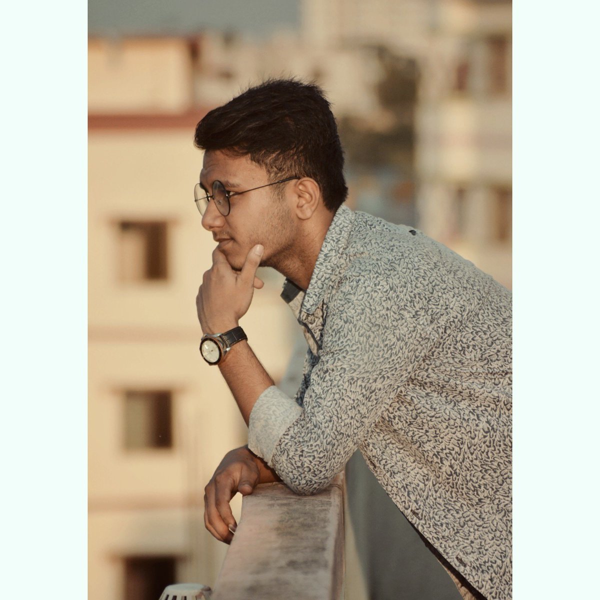 fahir_sh's tweet photo. আশাহত রোদ্দুরে নিরাশার ঢেউ 
অস্বাভাবিক নয়
অবহেলার চাদরেও ভালবাসতে জানে
অবহেলিত কেউ ☺☺ https://t.co/QGoR5pukh6