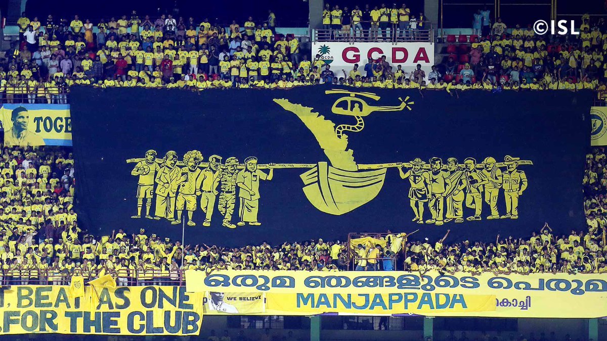 mallucomrade's tweet image. This is how Kochi saluted the heroes who helped Kerala overcome the floods of the century at #KERMUM ISL match. Captain Pinarayi Vijayan and his team including the army, media and social media. Most of all, our hero fishermen! That banner is ❤️