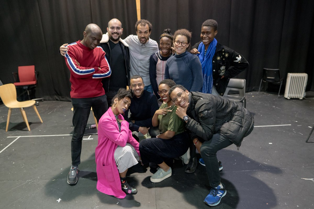 youngvictheatre's tweet photo. Another set of awesome #IntroToDirecting sessions this week, led by @Excalibah 👏🏾

Thanks to all the creatives involved in our @YVTakingPart sessions.

The future's looking real bright with this lot 🔥 https://t.co/LcJgBJ7Qtv