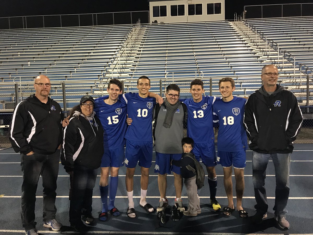 SoccerLincoln's tweet photo. A few more pictures from senior night! Congrats gents! 

#SplitterSoccer #SplitterStrong #FamilyOverEverything https://t.co/iZ4ZpKGCbp