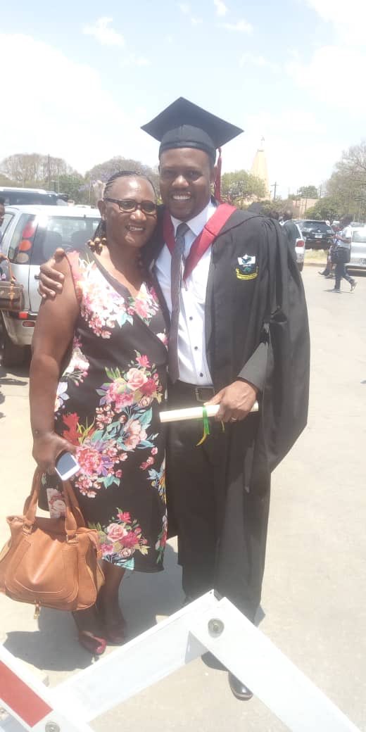 AdrianKalimina's tweet photo. #graduation #MScPM https://t.co/rmsXBlIT4R