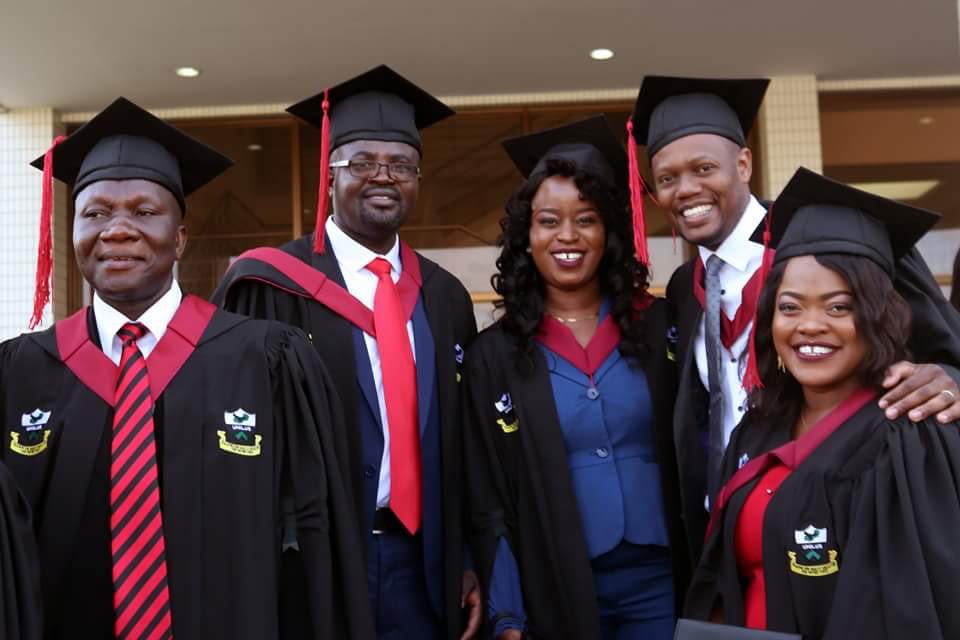 AdrianKalimina's tweet photo. #graduation #MScPM https://t.co/rmsXBlIT4R