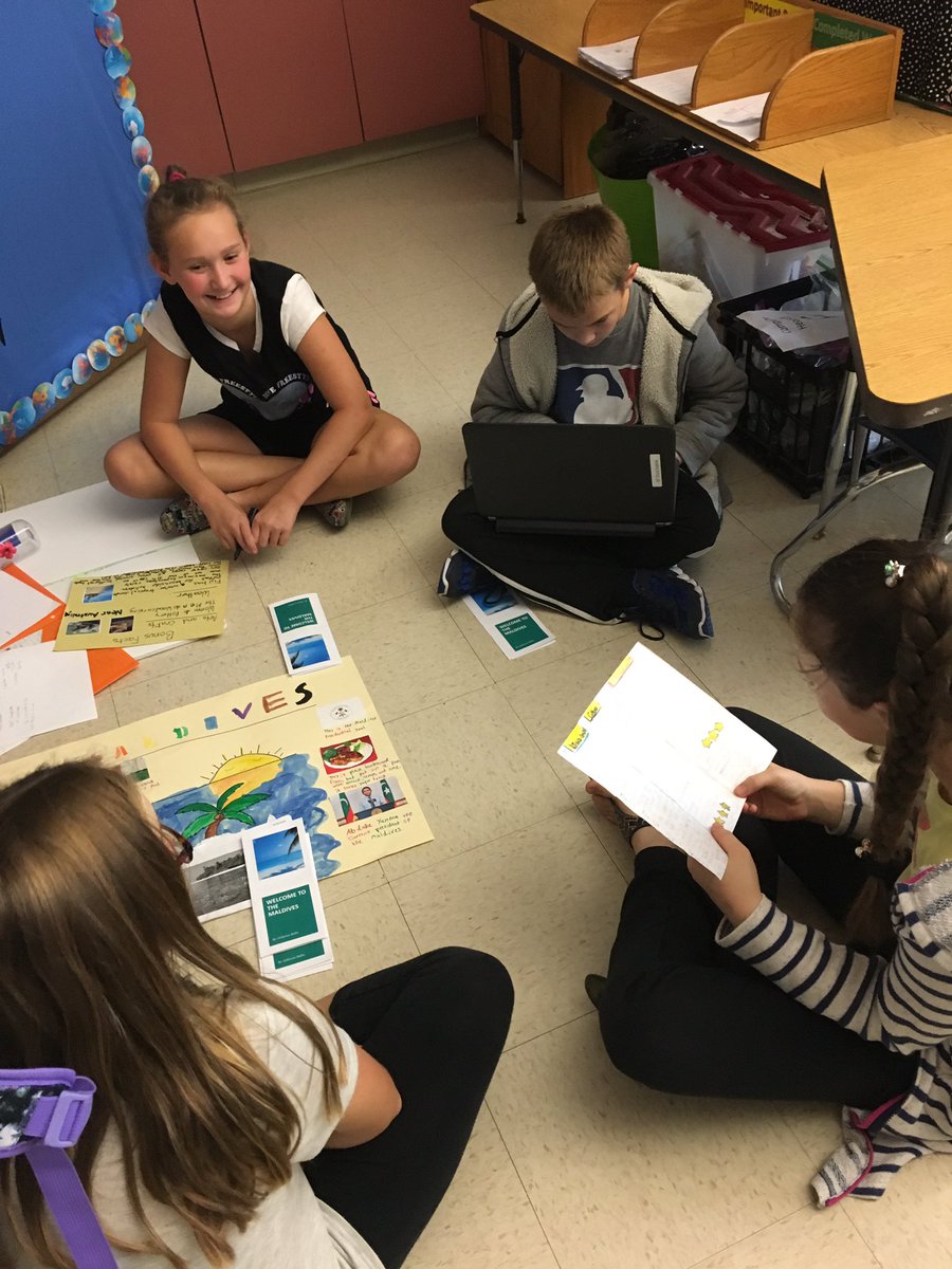 CbaWetzel's tweet photo. Ss apply their knowledge of geographical terms by creating and presenting posters, travel brochures, PowerPoints, iMovies, and Book Creator projects about a country of their choice. @KathyEgan26 @CBWarwickElem https://t.co/8zKzLbumlq