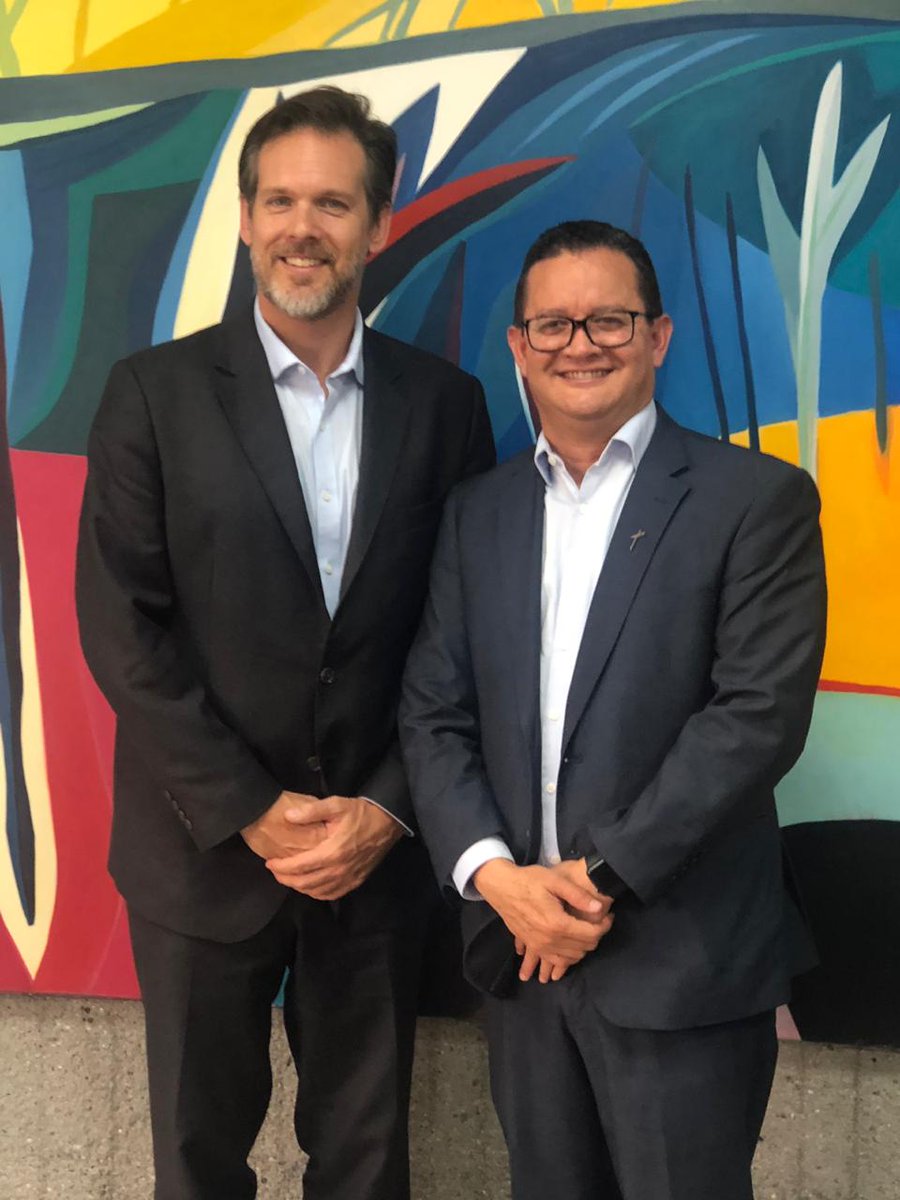 globalbuck's tweet photo. @TexasConsortium was delighted to meet  again with Father Harold Castillo @UNIMINUTOCOL President. The last several months we have built on ideas to help increase quality and access to higher education, link faculty &amp; co-create partnerhsips in our hemisphere. @USEmbassyBogota https://t.co/39wtsqPgjX