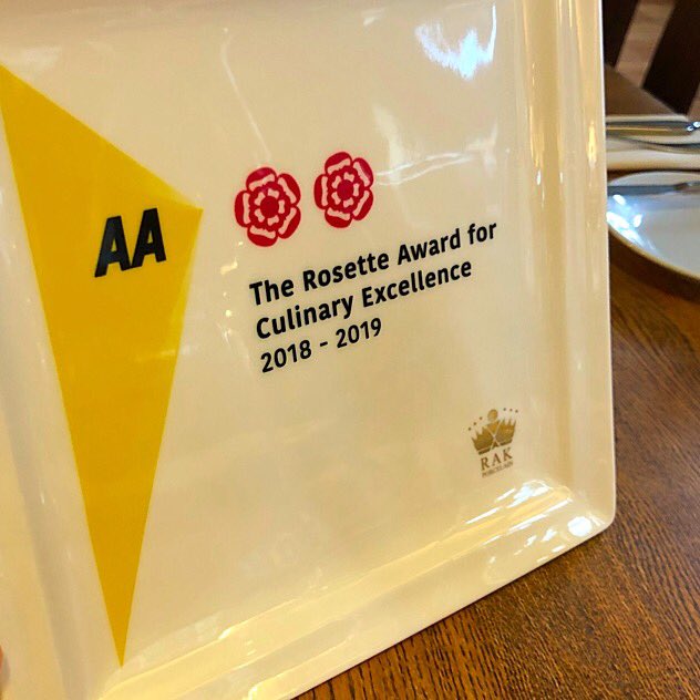Bath_Arms's tweet photo. Our 2018/19 plate has arrived! They do say 3 is the magic number! Congratulations everyone involved 

#batharms #cheddar #somerset #aa #rosettes #newplate #cheflife #congratulations https://t.co/JG1QpCiFvv