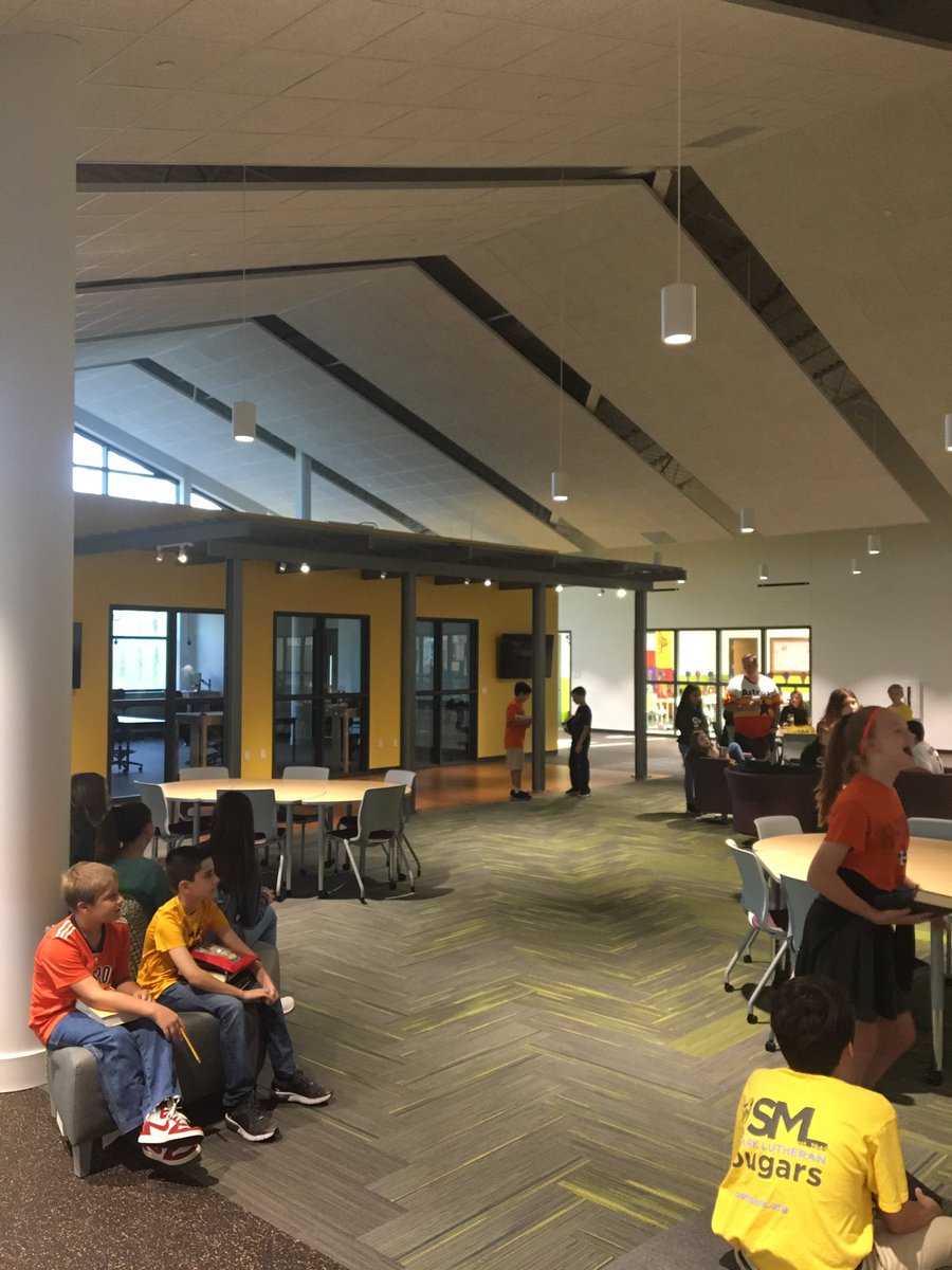 DallasLusk's tweet photo. Happy #WorldTeachersDay 
Our amazing #MiddleSchool Teachers @stmarkhouston started the day off in their Cougar Prides groups. Great connection time between grade levels. #ShineSML #SML1819 https://t.co/3IM8ffllDU