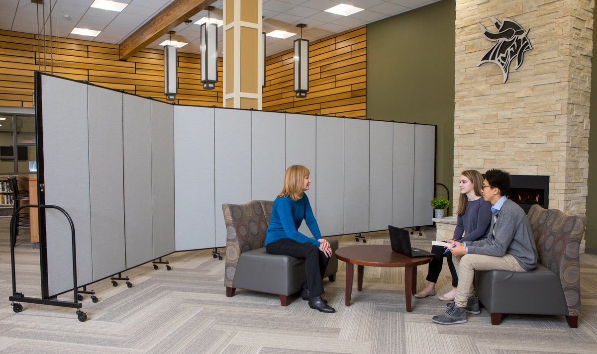 Screenflex's tweet image. Give your teachers the space they need and deserve.  Sound absorbing tackable walls allow them to modify their room to reflect their teaching style.   #WorldTeachersDay #education #TEACHers