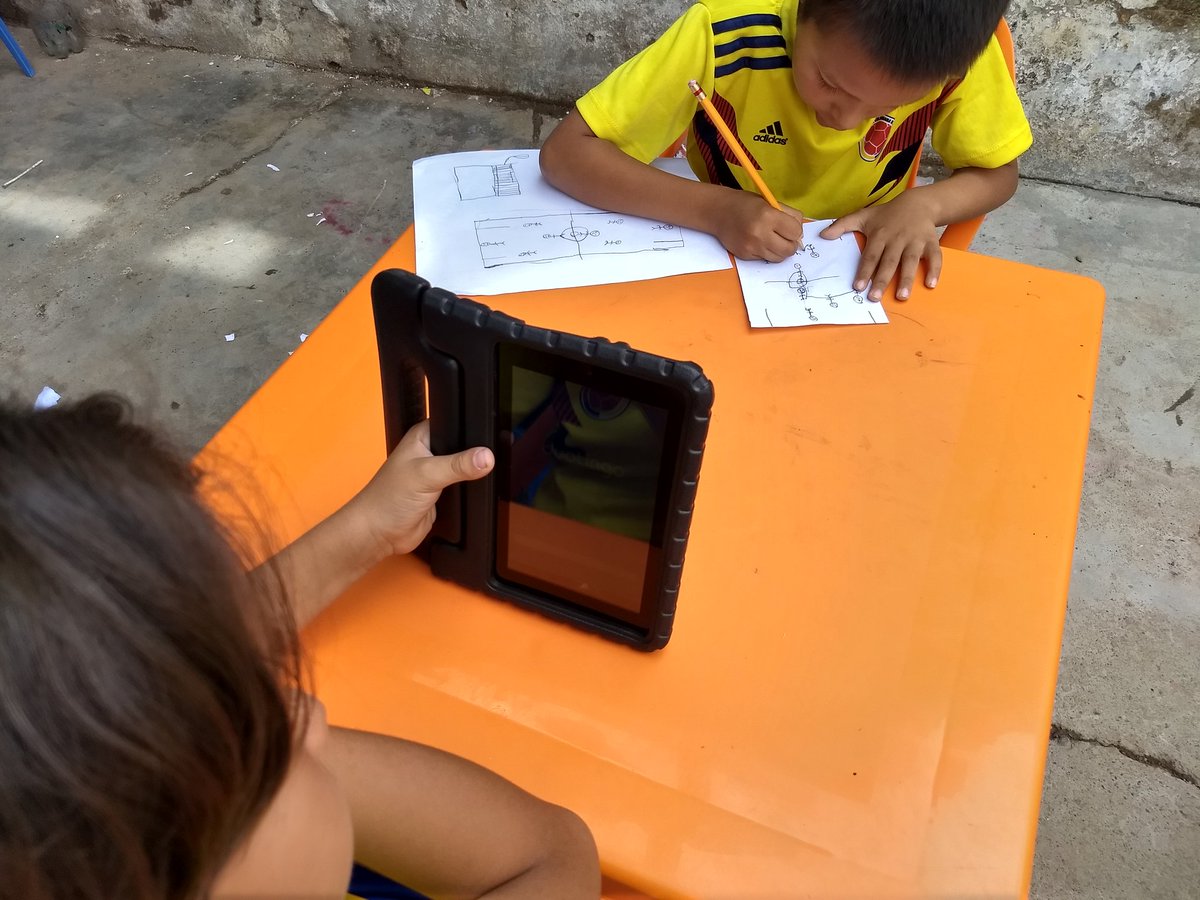 funderenacer's tweet image. Gracias a @DavidHayCrypto @dgb_chilling
@DigiByteCoin @PedrOrtegaG por apoyar este tipo de obras sociales como la nuestra, permitiendo el acceso a la educación digital a estos pequeños. #teconology #ayudahumanitaria #obrasocial #fundacion