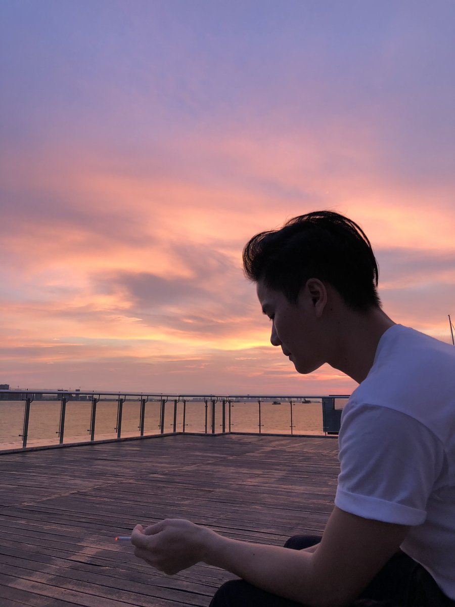 dimkept's tweet image. начал работать 14ч в сутки, чтоб хотя бы на минуту перестать думать как сильно я его люблю