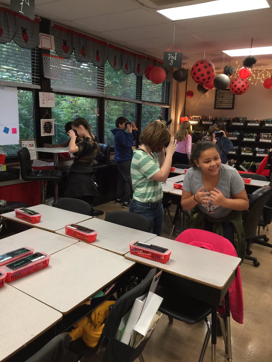 On a VR field trip to the ocean and Australia Great Barrier Reef! <a href="/SJSDCurriculum/">SJSD Curriculum Advisors</a>  #SJSDInnovation @jeffbriedwell