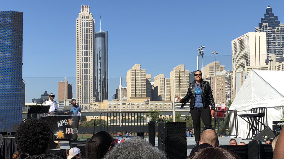 RedefinEDAtl's tweet image. Thrilled to hear @CarstarphenMJ and APS are engaging to “ensure every child in ATL has access to an excellent public school”. Proud to be a backup singer investing in high quality models to make it happen. Let’s write this new song for our children together! #apsrocks @apsupdate