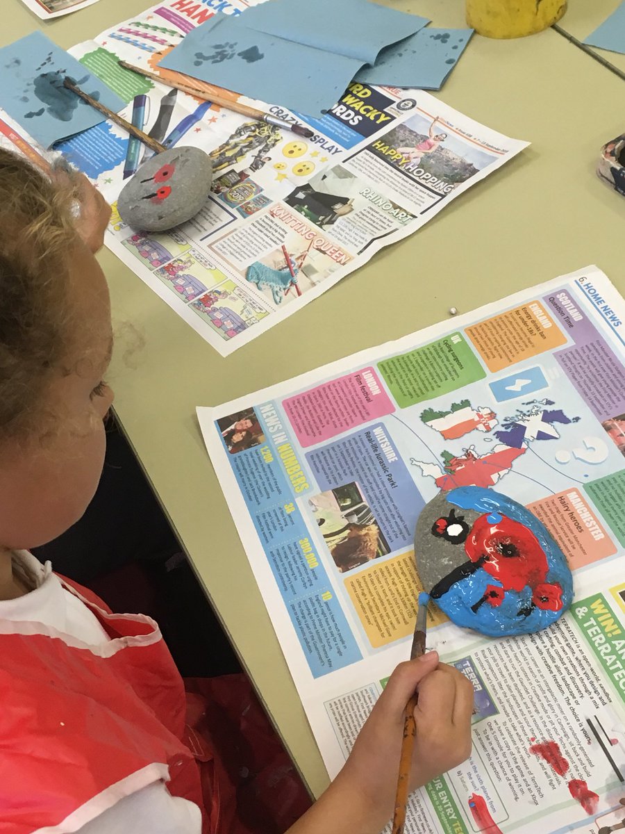 MrBanks_CPS's tweet photo. Thank you to those that came to watch our assembly today. We’ve had a very busy week preparing and celebrating Red, White and Blue day. #Thankyou100 #RWB2018 https://t.co/2HwYAfPCDB