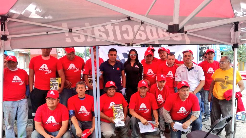 AxaltaLATAM's tweet photo. #BuenViernes Porque estuvimos en Acayucan, Veracruz con el #AxaltaEnTour para capacitar a maestros pintores 😎✌🏻 https://t.co/1YH1G7M5WY