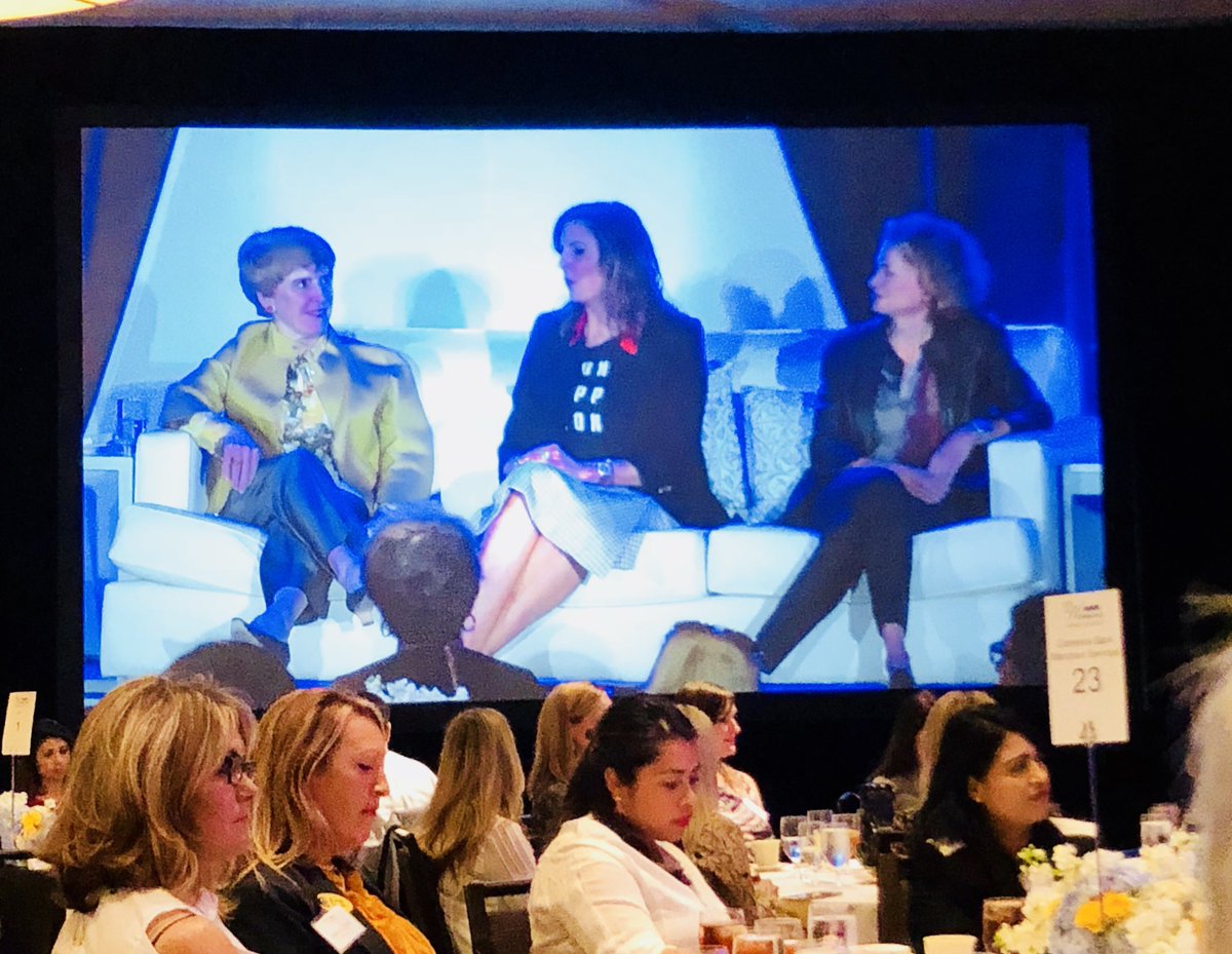 TheRozBooker's tweet photo. #thishappend #comericawbs!
Comerica Bank Women’s Business Symposium —Helping women in business
✅Learn
✅Connect
✅Grow
Powerful panels of speakers; lots of tools.
@comericacares @billingsleycodallas @usattynealycox @rangers @chefjamiegwen @justbobbibrown @YourBizRules https://t.co/JAoivF1VYU