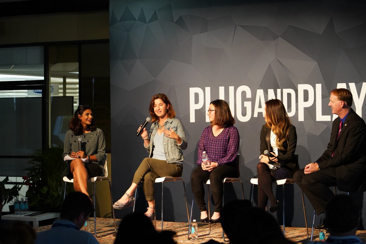 Pnp_FoundHER's tweet photo. Thank you for joining and supporting us yesterday for Ep. 3 of the Glass Series: The Balancing Act! Thank you to the amazing panelists and moderator for sharing your inspiring stories and lifehacks! A big shoutout to the three female-led startups #breaktheglass #femalefounders https://t.co/uCRje3FYEA