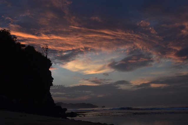 ariesharry1's tweet photo. Foto Landscape Pantai sepanjang #intelandme #Sp https://t.co/VilqYpH8g7