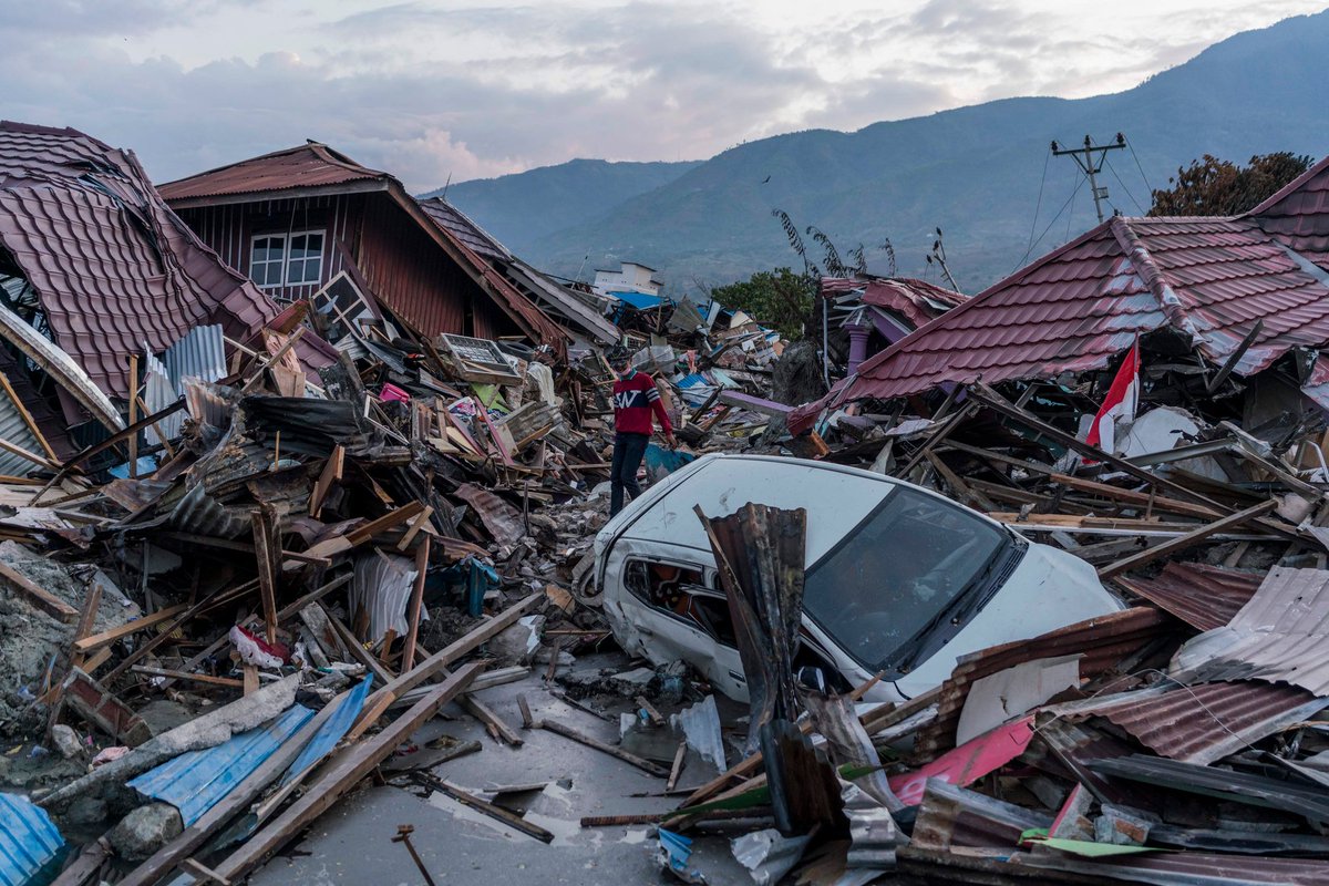 Natural disasters tsunami. ЦУНАМИ Сулавеси Индонезия 2018. Тайвань ЦУНАМИ. Палу (Сулавеси).