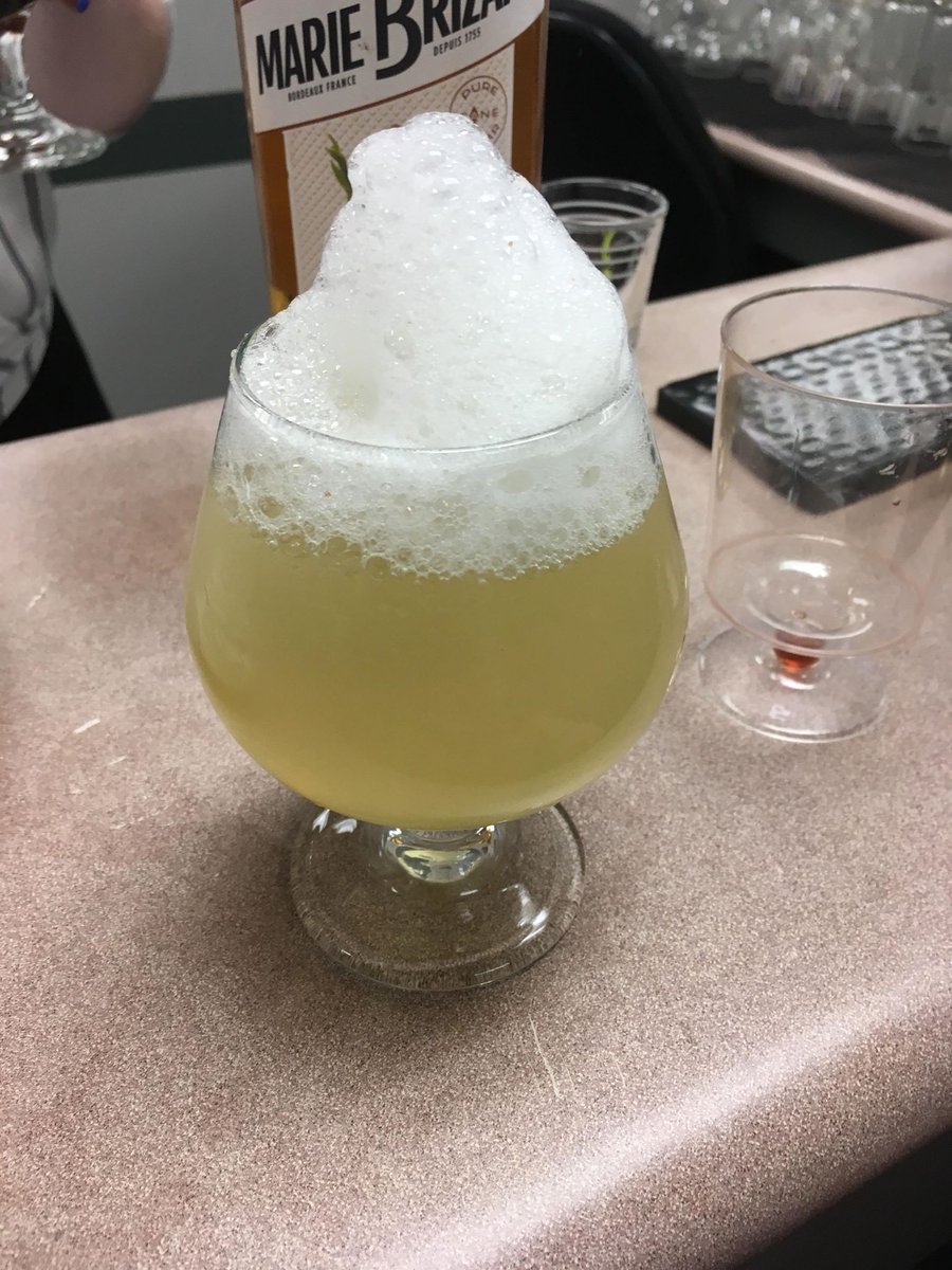 _DrinkinThinkin's tweet photo. @BestBarMix #FridayFeelingDrinks
Introducing Tropical Falls! https://t.co/HHUHLMTCVo