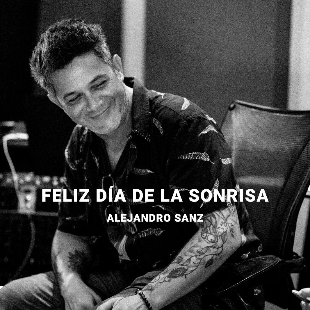 AlejandroSanz's tweet photo. Para qué pelearnos por tonterías, cuando podemos reír por estupideces. #DíaMundialDeLaSonrisa
📷 @omarcruz https://t.co/j0b4EeeifP