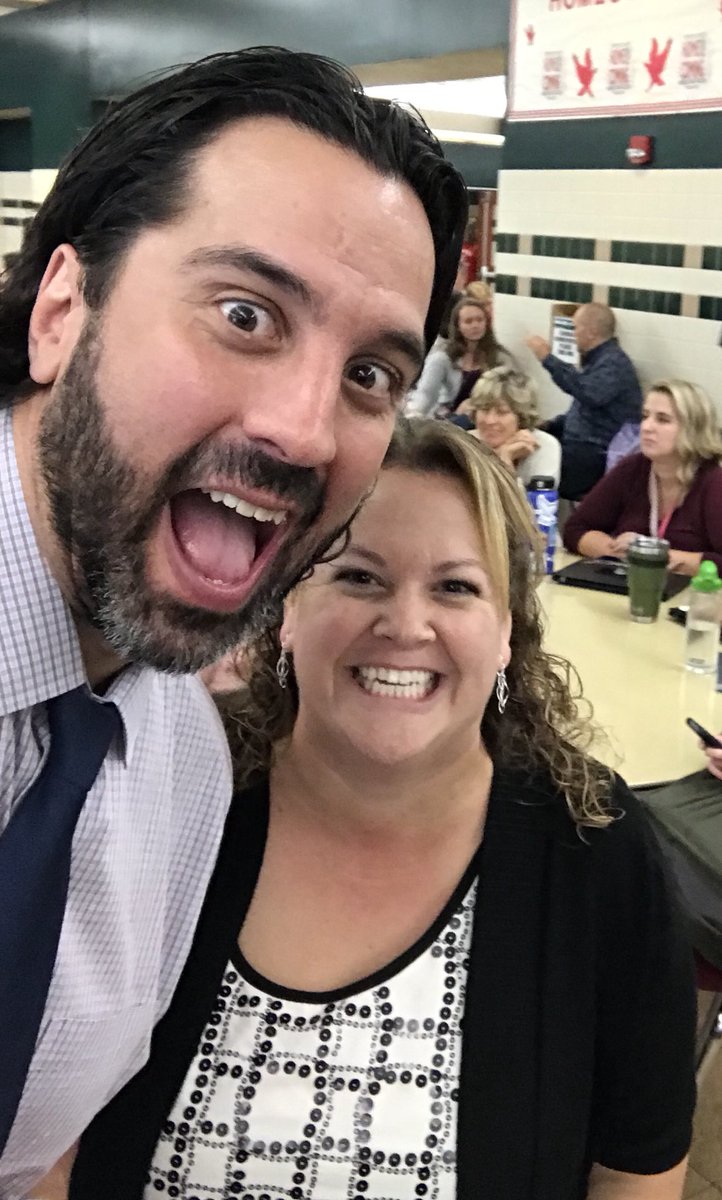 Kudos to <a href="/gcouros/">George Couros</a> for an awesome day!  Love the selfie with <a href="/CVMonroeEagles/">Monroe Elementary</a> Mrs. Ward <a href="/mward33/">Megan Ward</a> #InnovateCVSD #ThankAPrincipal