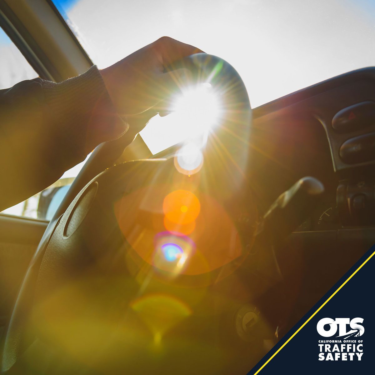 GoSafelyCA's tweet photo. Don't forget your sunglasses! You'll need them for that glaring moment when the sun is trying its best to work against you. #FallWeatherTip https://t.co/yOXQac3dRK