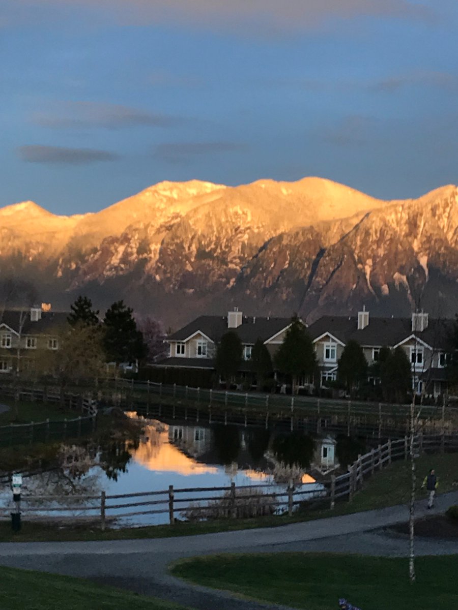 ia4phs's tweet photo. Thank you to all attendees, speakers, organizers, volunteers, discussants, and program planners for a fantastic and inspiring #pophealth2018 conference. We're building a phenomenal community, thanks to you all. See you in Seattle in 2019 (bring your fleece jacket!) https://t.co/eQjdKpSSeS