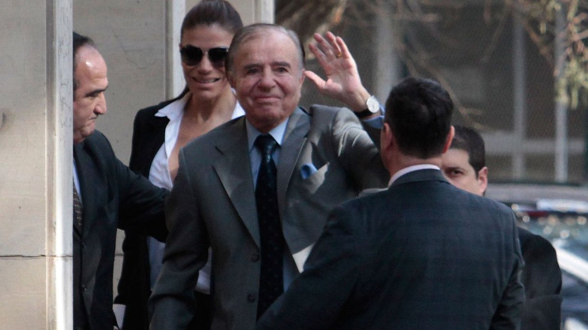 elnuevodiariord's tweet photo. Absuelven al expresidente argentino Carlos Menem por contrabando de armas

https://t.co/4fuH1BgkEs

#ElNuevoDiarioRD #Absuelven #ExpresidenteArgentino #CarlosMenem #ContrabandoArmas https://t.co/Ev3qHtULwJ
