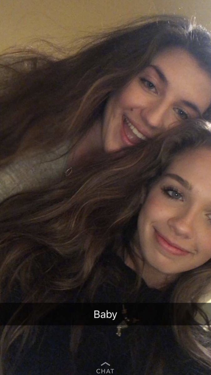xox_sofie's tweet photo. happy birthday to the prettiest person eva! love you forever sarah hope your birthday is as wild as you are 🤩❤️💫 @sarahfriedlandd https://t.co/FUkD93jeIP
