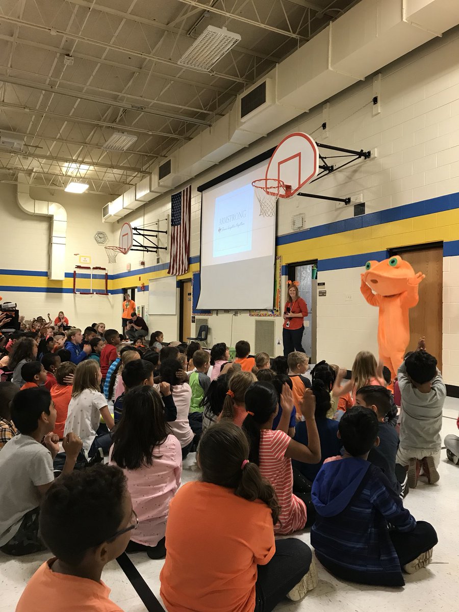MrsVazquez54's tweet photo. We are so excited to start our 21 Day Challenge! Our motivation was sparked, smiles got bigger, and orange spread!! #WeAreArmstrong #WeAre54 #D54Armstrong @D54schools https://t.co/lZd88XxbSU