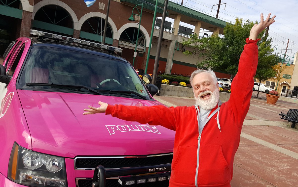 ColyerMusic's tweet image. Leave it to @335julian to find the big gay police car! @CirculineMusic

#GayPolice #ProgStock #ProgStock2018 #CirculineMusic