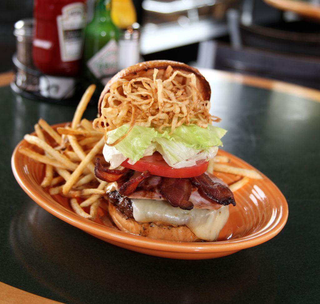 Sport Restaurant tweet media