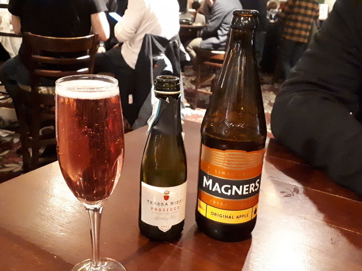 Jools_Harding's tweet image. Friday night in Dundee @Wetherspoons_UK £6.93 for Kir Royale &amp;amp; a Magners #bargain