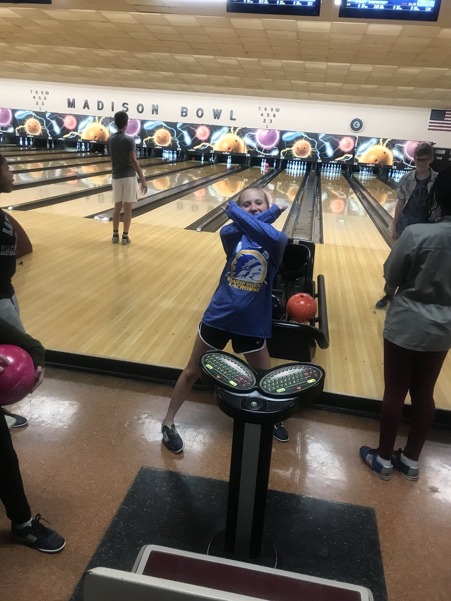 MJHSBarr's tweet photo. Emma J. with the first turkey of the bowling expeditions. Great Job!#futuremariemontbowler @MJHSConnaughton https://t.co/iNsHV9jx2c