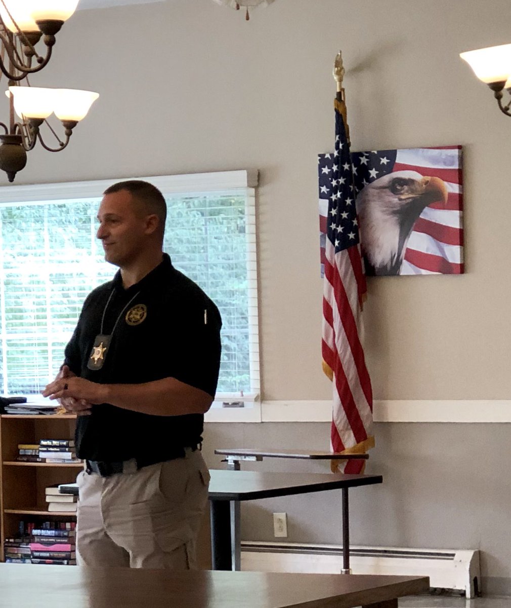 ClayCountyMO_EM's tweet photo. Captain @WillAkin_ spending time with the staff at Pleasant Valley Manor discussing situational awareness and the risks of active shooters. Thankful to have community partners working together to #BePrepared. #HaveAPlan #CCSOEM https://t.co/mg50IIxQBP