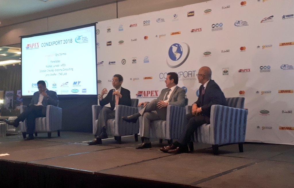 MICIPMA's tweet photo. Damos inicio al Foro Oportunidades y Retos para exportar al mercado chino, con la finalidad de afinar todos los conocimientos obtenidos durante las jornadas de capacitación en  #CONEXPORT2018 https://t.co/8dsNiPZinS