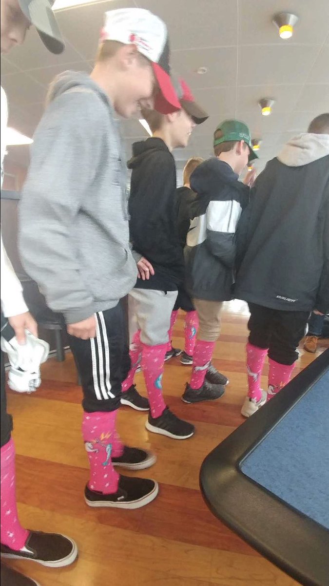 JDFpeeweeA1's tweet photo. Some team bonding on the Ferry, heading to @bwchockey. Did you know that Unicorns have secret powers and bring luck. #unicornsox https://t.co/sgpnLySmYP