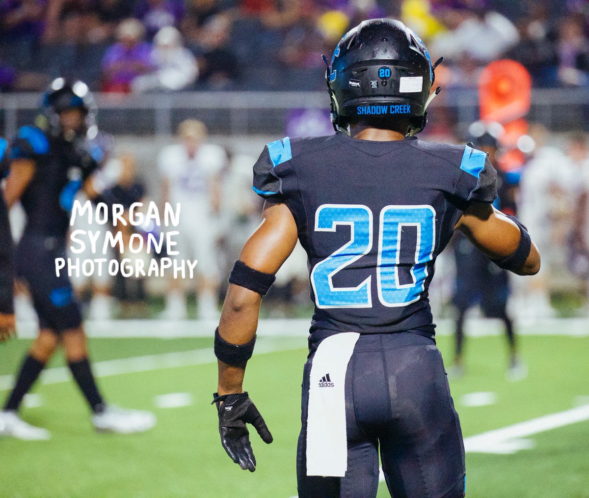 morgansymonepic's tweet photo. @saintjunious @SCSharkFootball 
shadow creek hs football.
9.28.18.
photos by morgan symone. https://t.co/PajSBN8Nb4