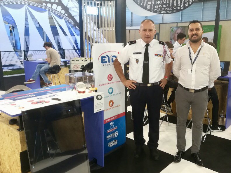 EydiTechnology's tweet photo. #FoireDeMontpellier : #Eydi a reçu la visite amicale du contrôleur général Eric Florès, #DDSIS34 ! 😃👍

Une belle rencontre dans cette magnifique ville de #Montpellier ! 😋

La 70ème #foire internationale ne fait que commencer ! 😊😉 https://t.co/VuIagTgXyi