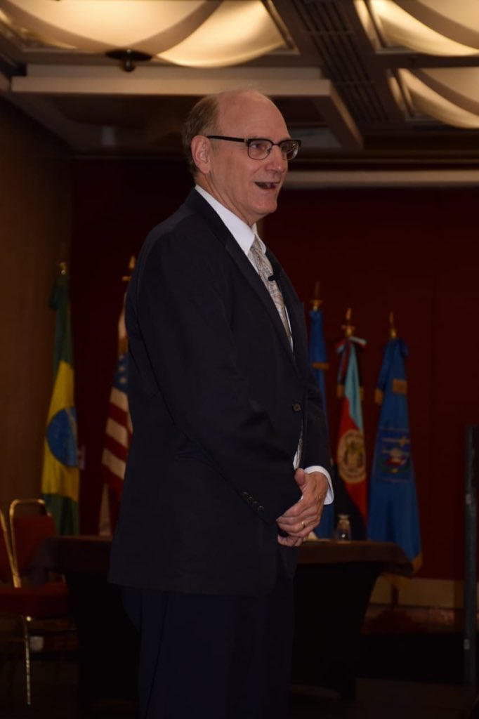 EsdegCol's tweet image. Con la participación de destacados conferencistas extranjeros invitados culmina con éxito Seminario Internacional de #PoderMarítimo Un espacio académico para ofrecer a los alumnos #CEM2018 una visión más amplia d la importancia del mar como factor de seguridad y desarrollo global