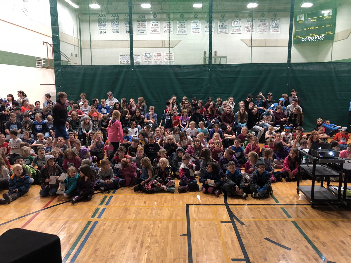 In 10min, this crew will take to the streets to continue the Marathon of Hope!