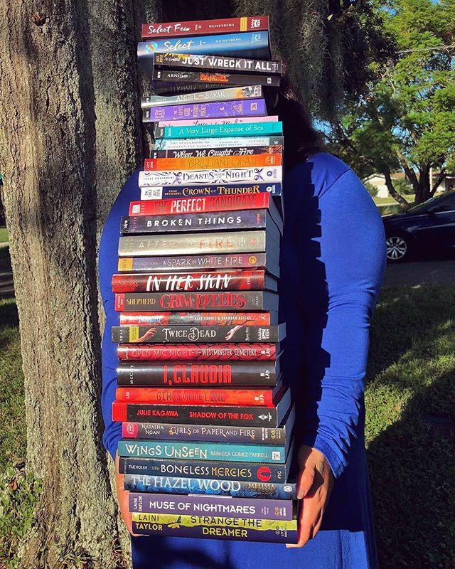 writerlyyours's tweet photo. 📚 Get buried in books this October! 🍁 #WYFallReading
.
📸: @crossroadreview
.
.
.
.
.
.
.
#fallphotochallenge #falltbr #fallreadingchallenge #fallreads #fallbookstagram #fallreading #autumnreading #bucherliebe #bookstagramuk #bücherwurm🐛 #bookstagramt… https://t.co/TeqE0a7U71 https://t.co/M4VY3v9wmf